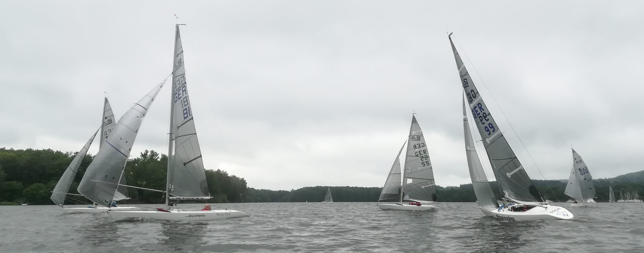 Anspruchsvolles Regattasegeln unter Freunden