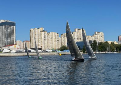 Erste Regatta in Kyjiv