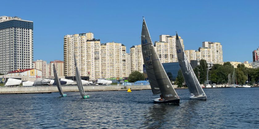Erste Regatta in Kyjiv<span class="rmp-archive-results-widget "><i class=" rmp-icon rmp-icon--ratings rmp-icon--trophy rmp-icon--full-highlight"></i><i class=" rmp-icon rmp-icon--ratings rmp-icon--trophy rmp-icon--full-highlight"></i><i class=" rmp-icon rmp-icon--ratings rmp-icon--trophy rmp-icon--full-highlight"></i><i class=" rmp-icon rmp-icon--ratings rmp-icon--trophy rmp-icon--full-highlight"></i><i class=" rmp-icon rmp-icon--ratings rmp-icon--trophy rmp-icon--full-highlight"></i> <span>4.8 (5)</span></span>