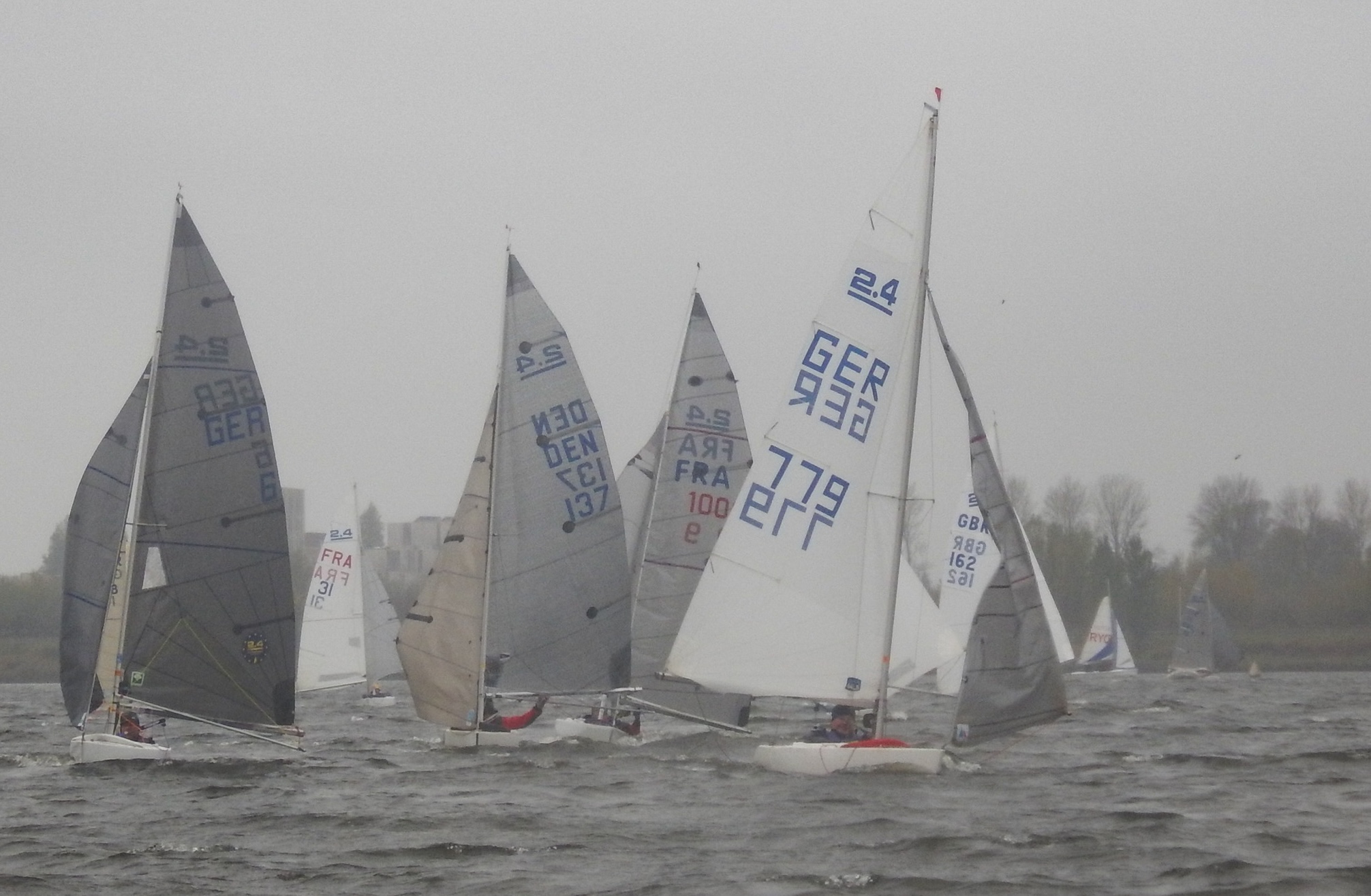 Sturm, Regen, Kälte und Torten